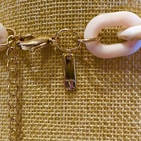 NWT INC Statement Necklace off-white / ivory open link resin / acrylic strand - Picture 9 of 11